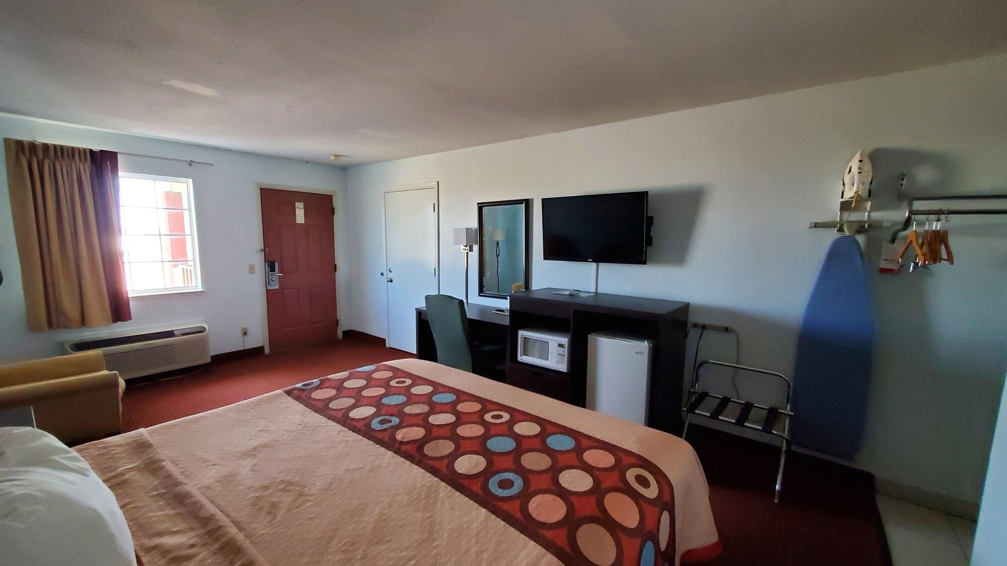 Super 8 By Wyndham Van Horn Bagian luar foto
